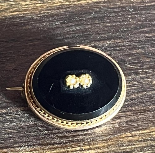 Spilla antica vittoriana lutto oro pieno onice nera spilla V60 - Foto 1 di 4