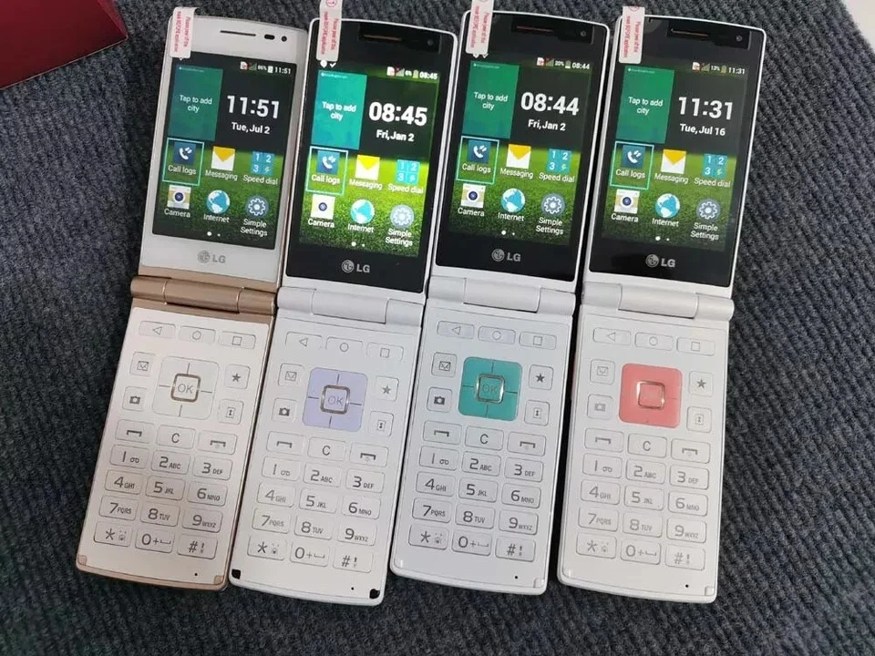 LG Wine Smart D486 4G LTE 4GB ROM 3.5" Android Flip Keyboard Unlocked Smartphone - Image 2 of 4