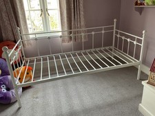 Abigail Metal Day Bed Frame