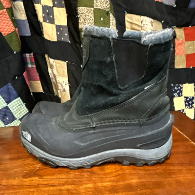 The North Face Men's Black Leather Pull-On Ankle Snow Boots Faux Fur Lined 8.5