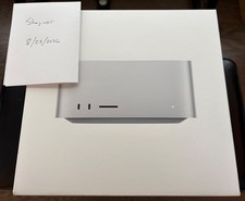 Mac Studio Apple M3 Ultra 32-C 80-C GPU 256 GB 4TB SSD Three Years Apple Care!