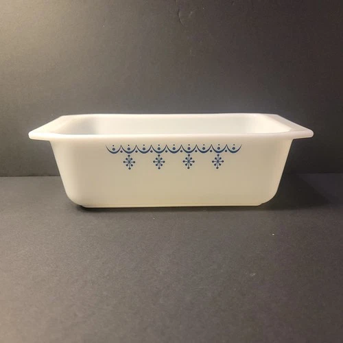 Vintage MCM Pyrex # 913 Loaf Bread Pan Blue Snowflake Garland Baking Dish