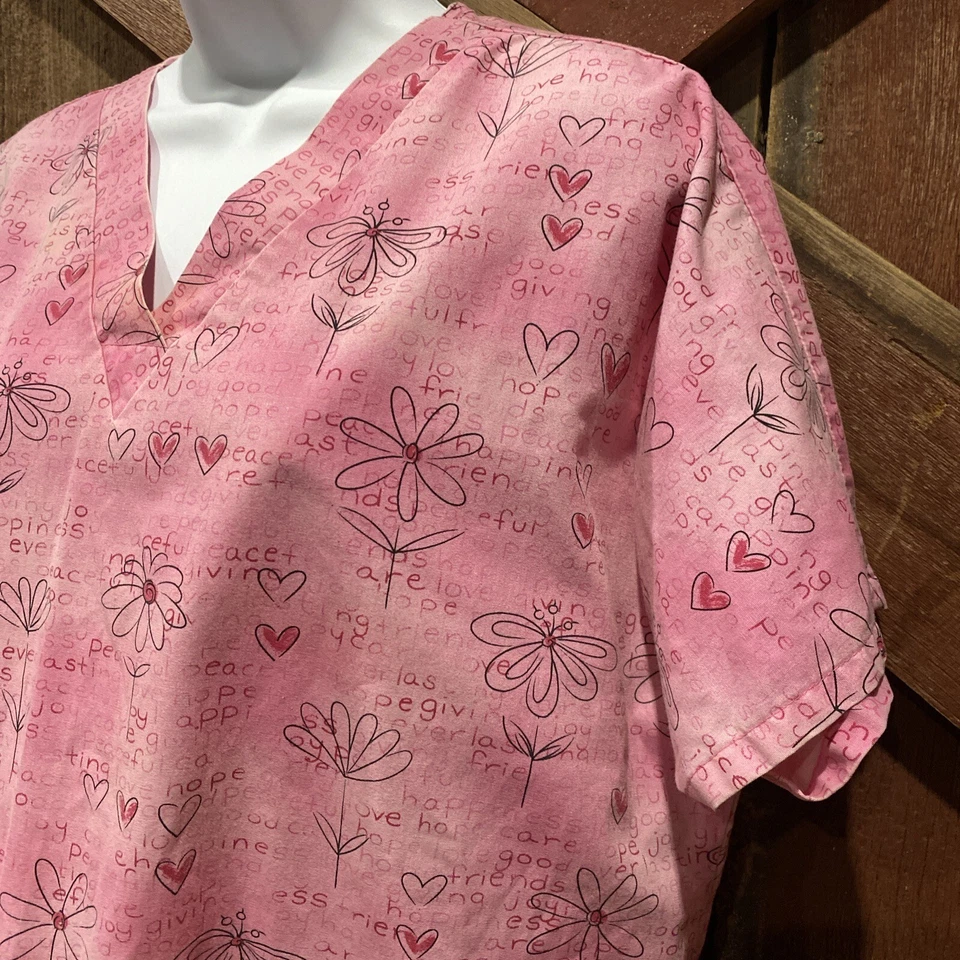 Camisa Médica Médica HQ Floral Mediana Rosa Paz Amor Cuidado Bonitos Bolsillos Foto 3 de 4