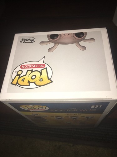 FUNKO POP 2019 SDCC EXCLUSIVE BBC DOCTOR DR WHO PTING VINYL FIGURE #831 - Picture 4 of 5