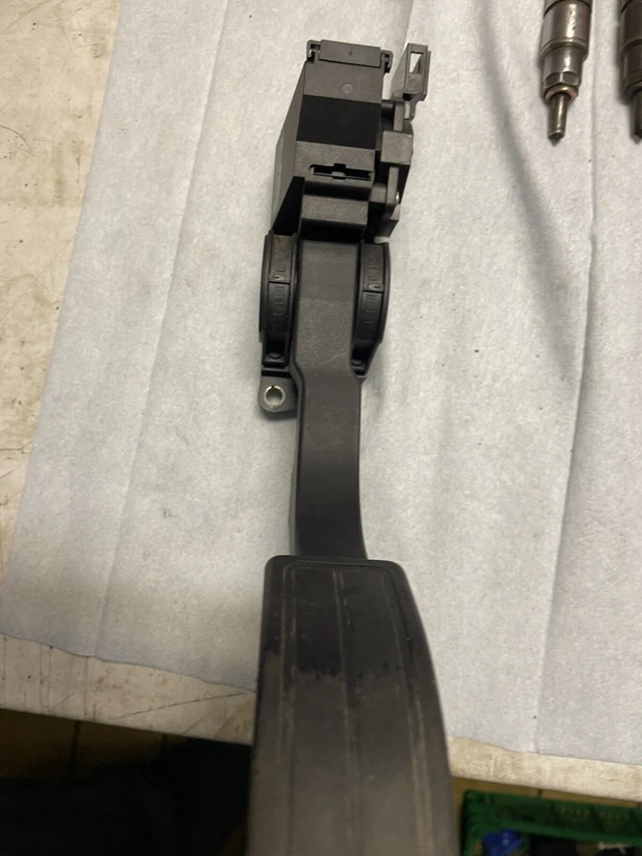 Gaspental eléctrico VW Polo 9N Skoda Fabia 6Y 0280752215 Foto 2 de 3