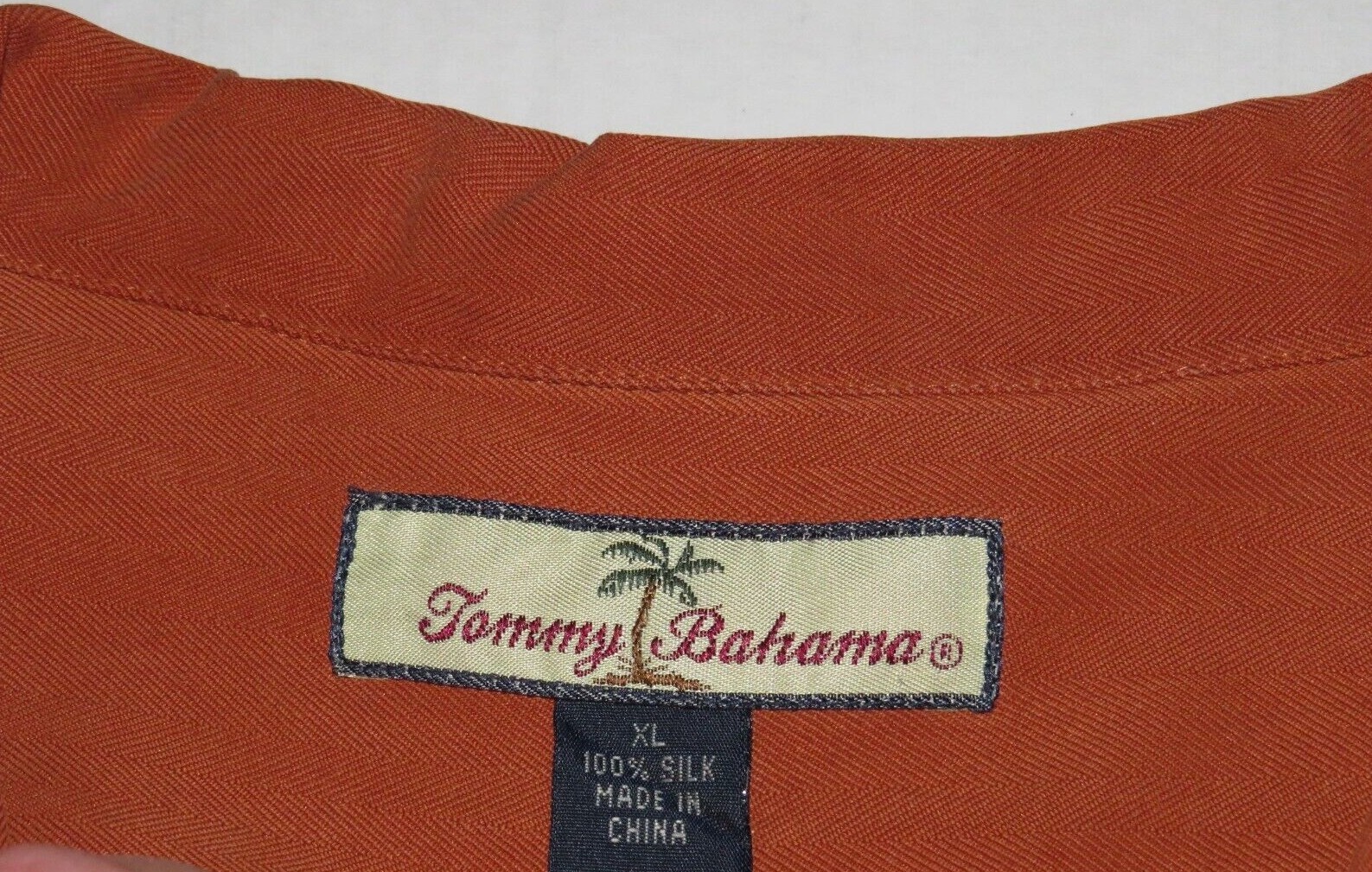 Tommy Bahama Silk Basic Training Daily Supplement… - image 3