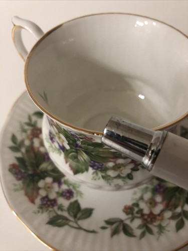 QUEENS ROSINA Teacup & Saucer WILD FLOWERS Made In England Pre Owned - Picture 10 of 12