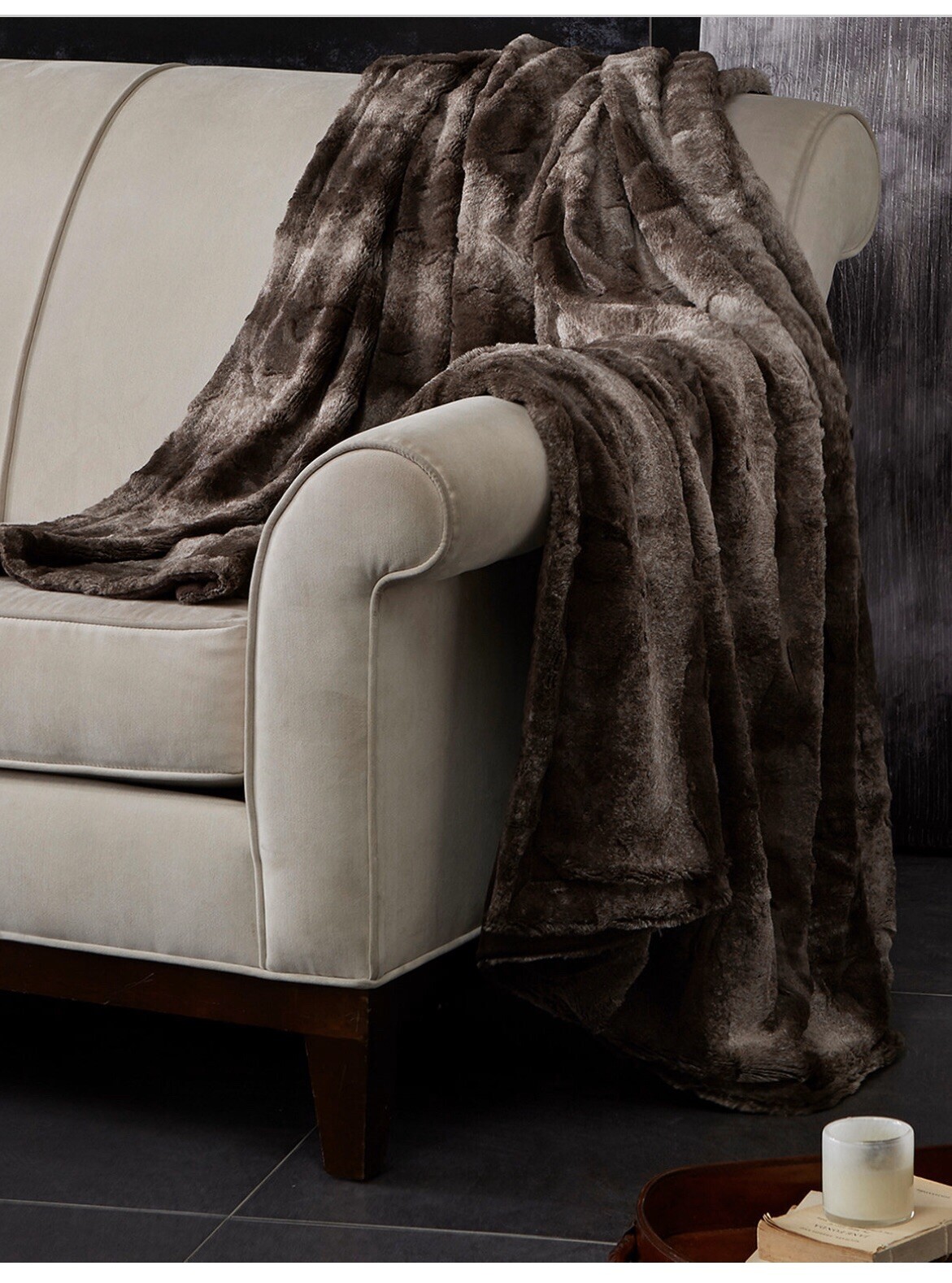 Madison Park Zuri Reversible 60" x 70" FauxFur Throw Chocolate