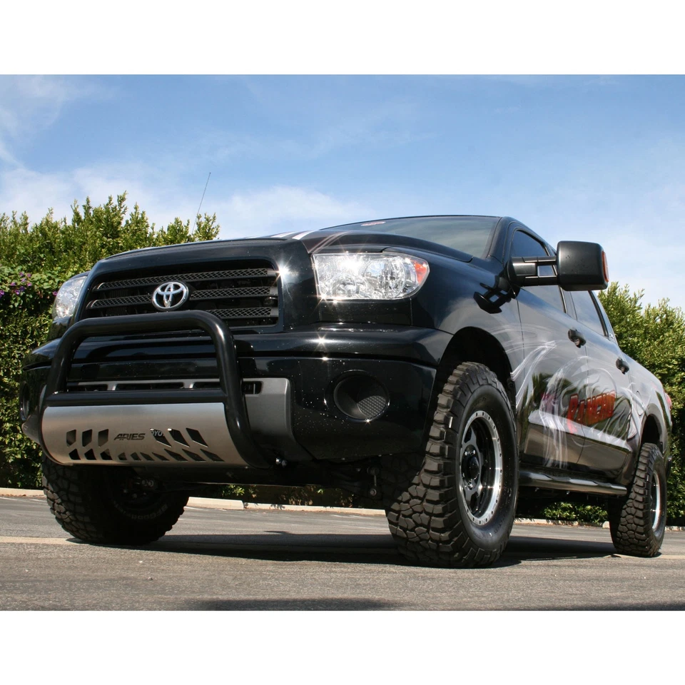 Aries 3in Round Black Nerf Bars Side Steps for 07-2021 Toyota Tundra CrewMax Cab Foto 2 de 4