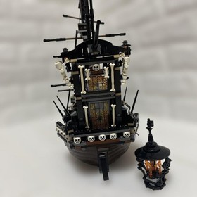 LEGO 4195 Pirates Of The Caribbean Queen Anne's Revenge Japan Educational Toys