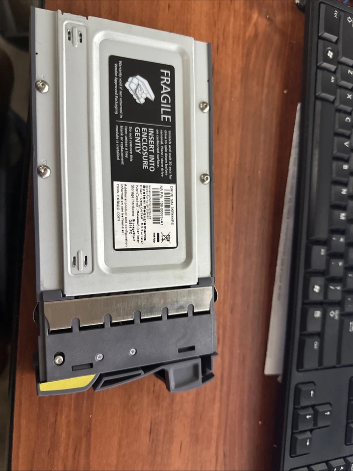 Seagate ST3300007FC 300GB 10K 8MB FC Fibre Channel Hard Disk Drive - Image 3 of 3