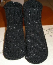 HAND KNITTED WOMAN/MEN  DORM BOOTS  "CUTE"  SIZE EXTRA LARGE  10  - 11   ~ NEW