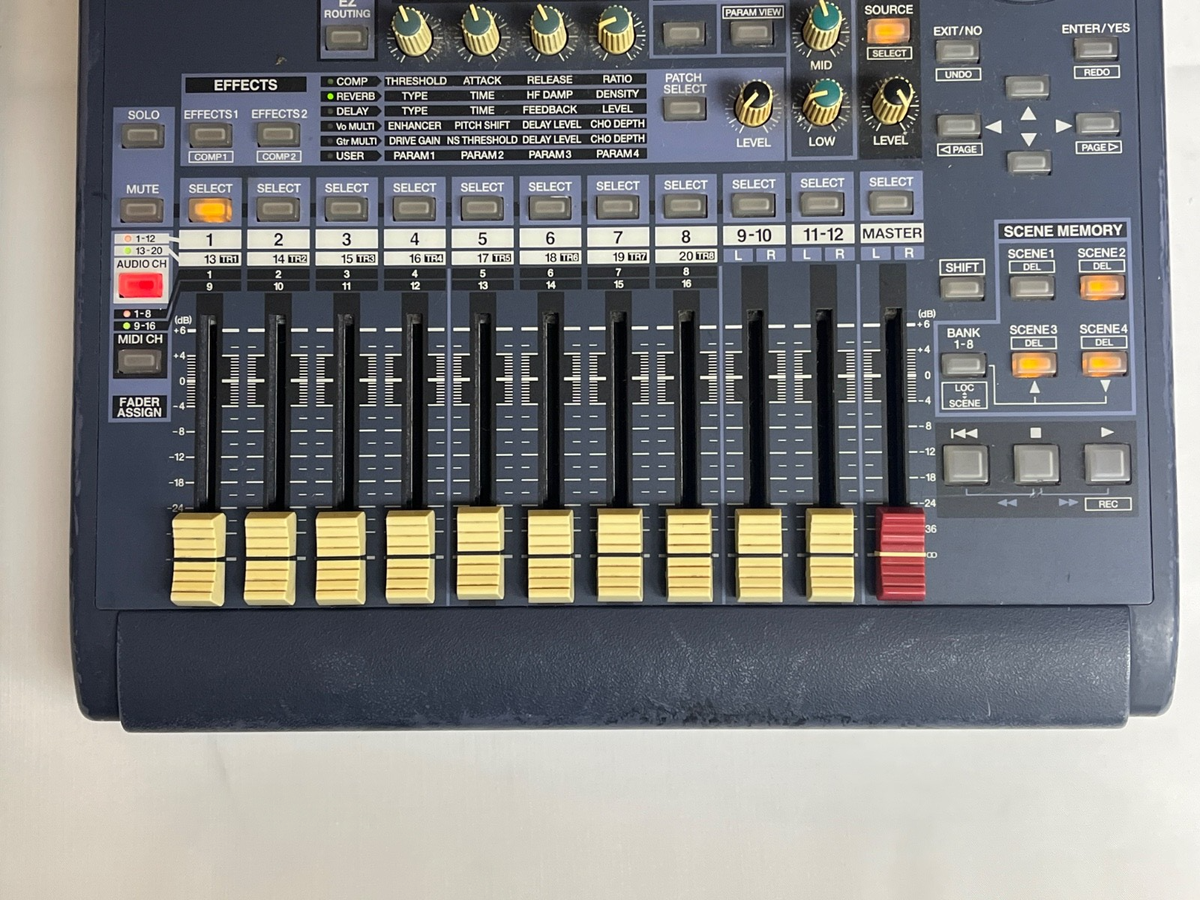 配信機器・PA機器・レコーディング機器 Roland VM-3100Pro V-MIXING STATION Roland VM-3100 PRO 24Bit V-Mixing Station Mixer Working