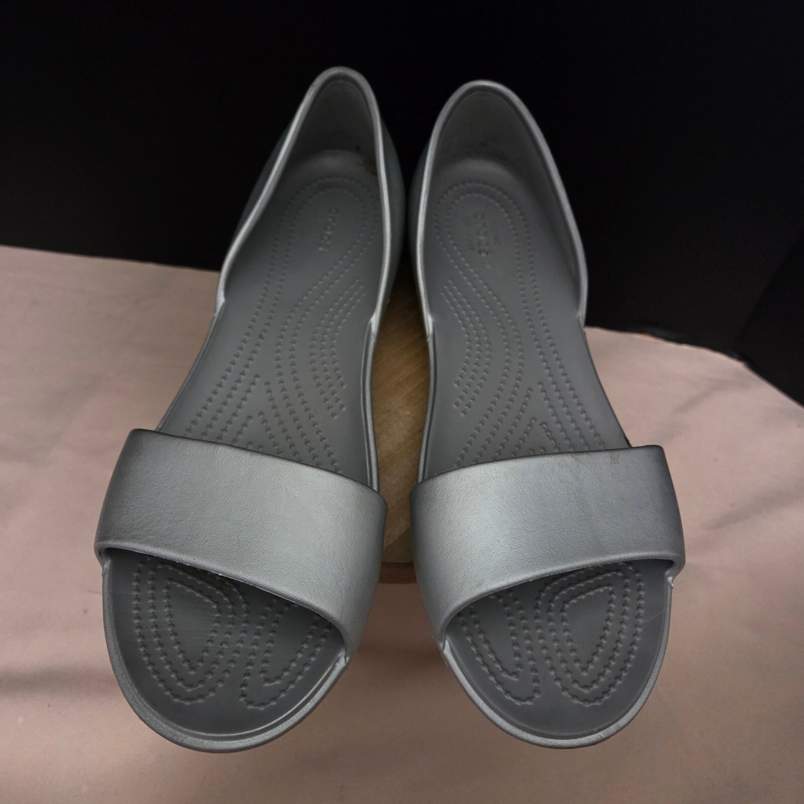 Crocs Silver lina dorsay Sandals Iconic Comfort Slip On Flats Womens Size 11