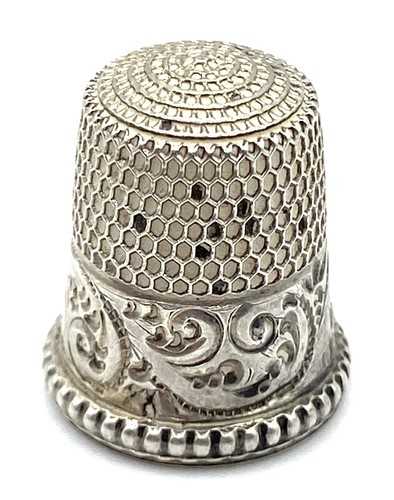 Vintage Sterling Silver / 925 Sewing Thimble Size 9 With Monogram " EB"