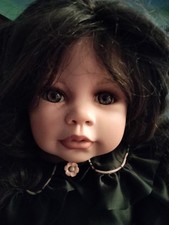 Collectible Vinyl 30  Doll  Buttons And Bows ...
