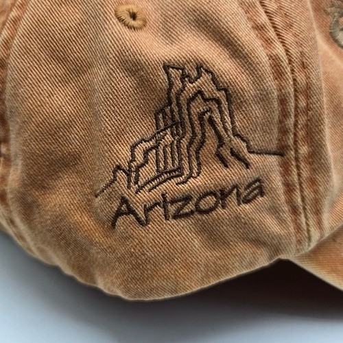 De colección Nuevo sin Etiquetas Rojo Suciedad Arizona Souvenir Sombrero de Viaje Gorra de Pelota Ajustable OSFA - Imagen 3 de 8