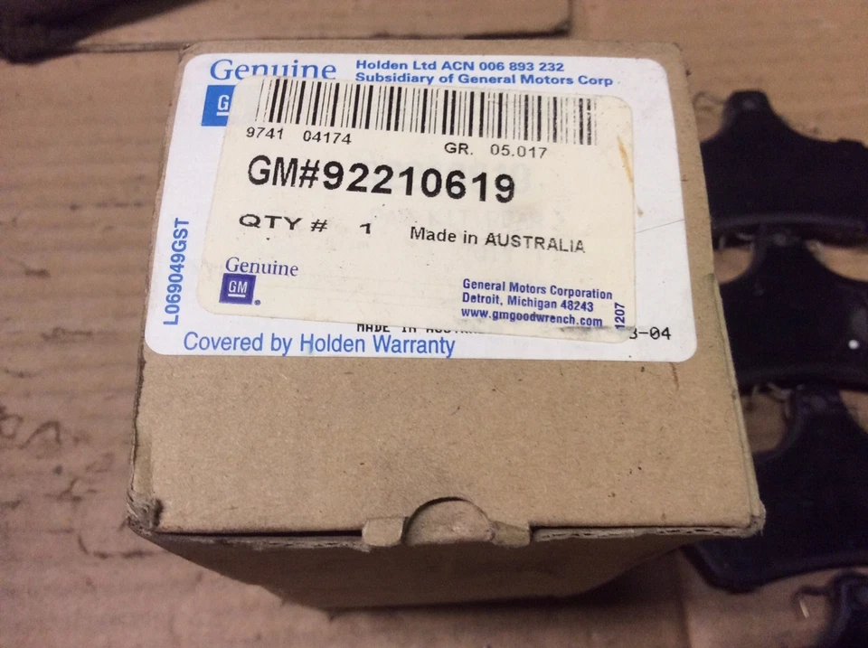 Nuevas pastillas de freno de disco traseras de fábrica OEM AC Delco GM 92210619 Foto 2 de 4