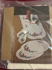 Artcraft Concepts YULETIDE Placemats/Napkins CrossStitch  Cardinals Holly NOS
