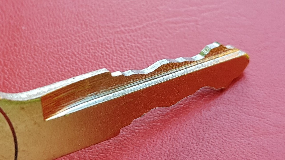 ＴCO-KEYです KAWASAKI KEY FX GPZ KL-R SR Z-250-305-400-440-550-750 ZR ZX CUT TO