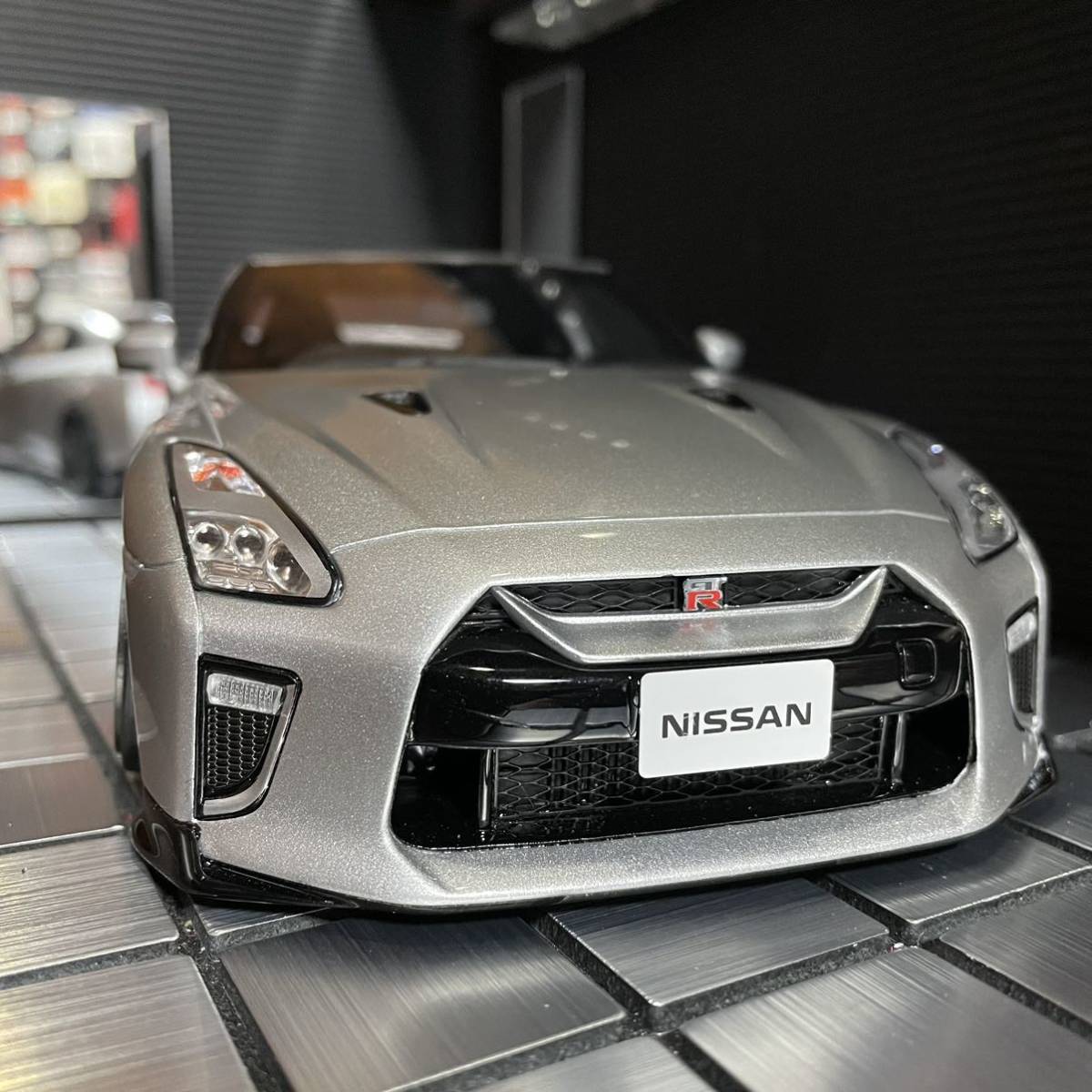 Kyosho 1/18 Nissan GT-R R35 Premium Edition custom