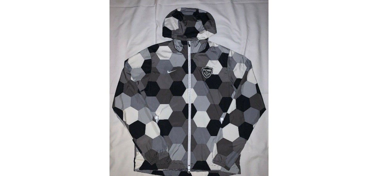 Nike F.C. Real Bristol FCRB Windbreaker Men Small (SOPHNET Nike F.C. Real Bristol FCRB Windbreaker Men Small (SOPHNET