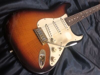 ギター Fender USA Stratocaster American Vintage s-l400.jpg