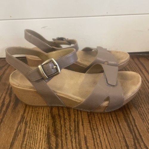 Dansko Women's Laurie Open Toe Sandals - Taupe Size 40 Ankle Strap 9.5 / 10 - Picture 3 of 5