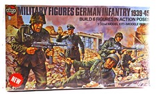 Airfix Multipose WWII German Infantry 4582-9 2nd version 6 figures mint in box
