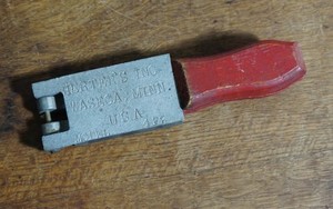 Herter's Inc Model 4F2 Mold. Waseca, Minn.