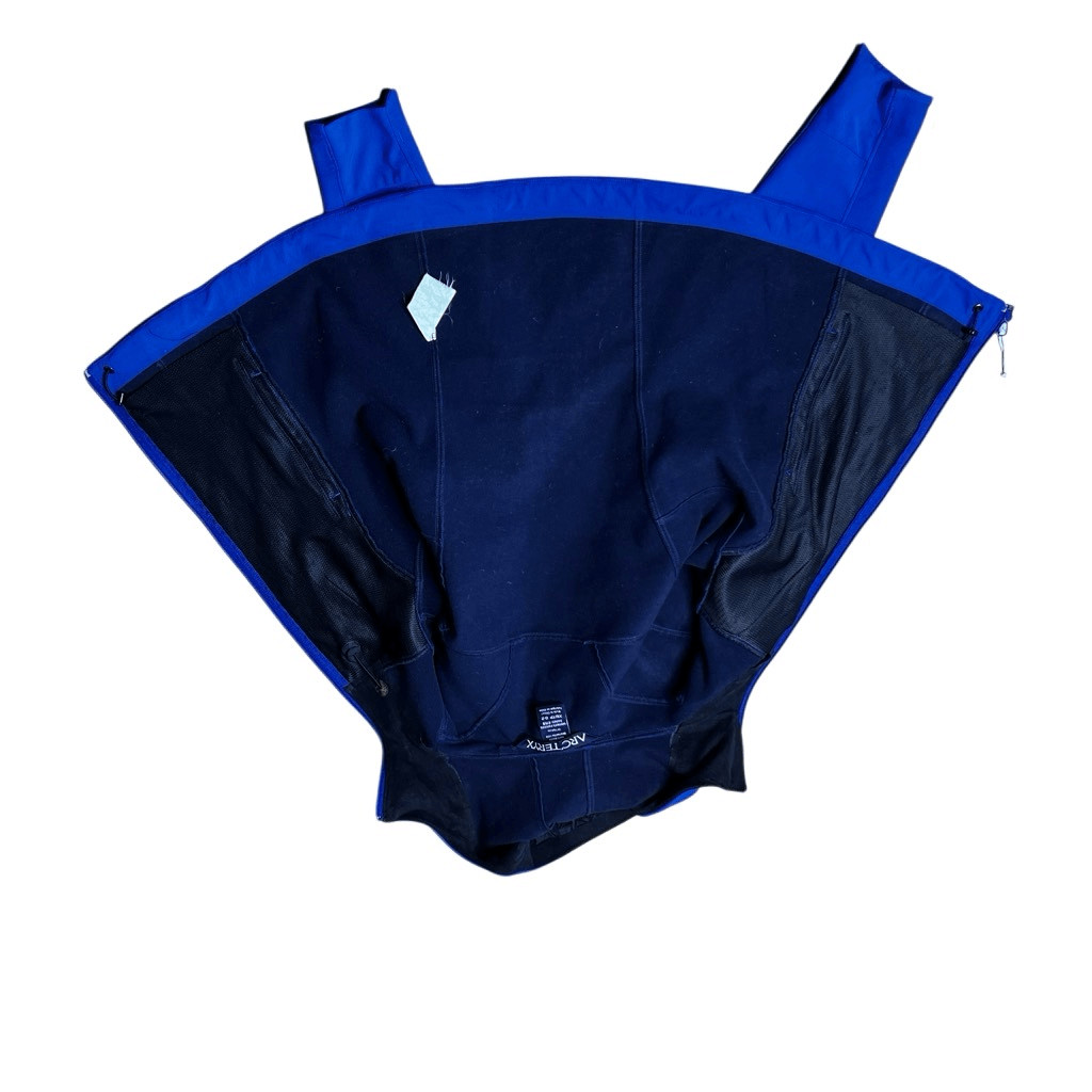 Vintage VTG Arc’teryx Bright Electric Blue Women’s Softshell Water Resistant Jac thumbnail 9
