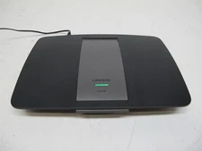 LINKSYS EA6400 WiFi Router