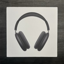 Apple AirPods Max Black USB-C Headband Over-Ear Headphones with Smart Case