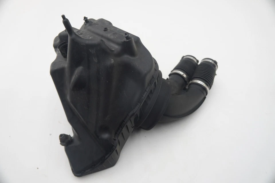 Engine Air Cleaner Filter Box 4.0L 4G0133836AH OEM Audi S6 S7 2016-17 - Image 4 of 4