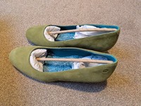 Moshulu Keel Suede Block Heel Court Shoes.  ODD SIZES. 6 (Right) and 6.5 (Left).