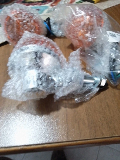 Quattro Frecce Moto Anteriori E Posteriori Nuove - Immagine 4 di 4