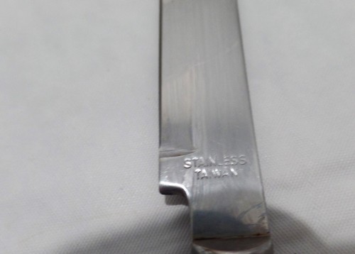 Cuchillo de cena vintage cuchillo para carne mango de plástico amarillo hecho en Taiwán - Imagen 2 de 6