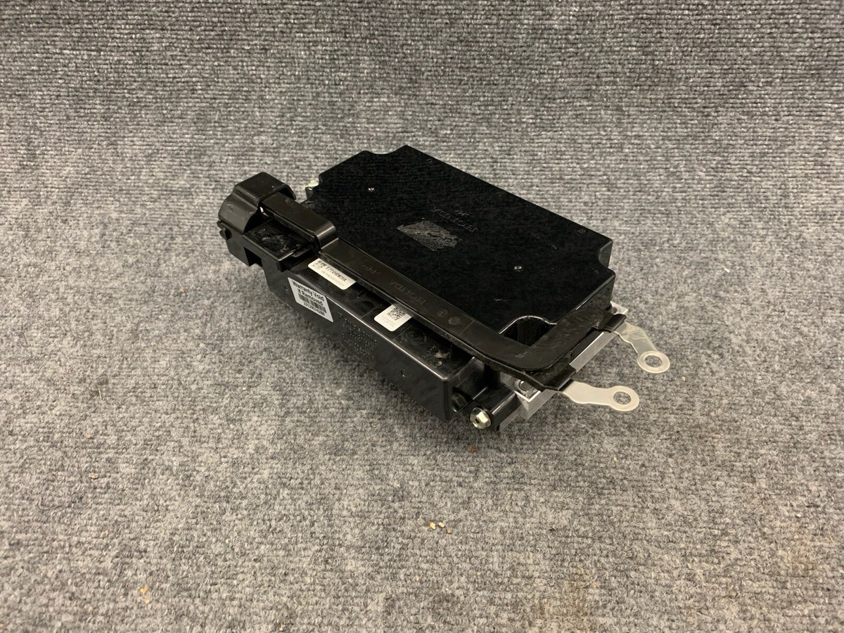 Honda CR-Z 13-16 Hybrid Converter DC-DC Inverter, 1B300-RW0 Honda CR-Z 13-16 Hybrid Converter DC-DC Inverter, 1B300-RW0