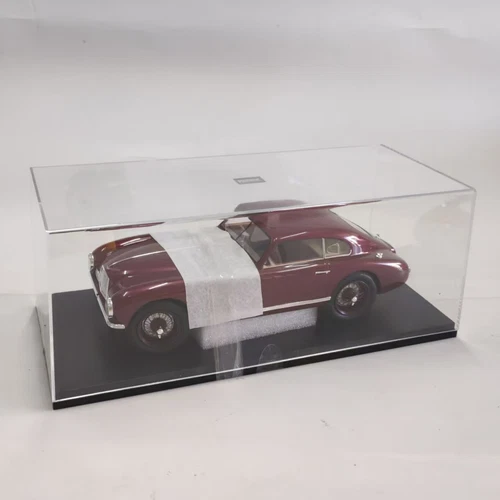 Matrix 1/18 model Aston Martin DB MKII LML 1949 Red - Picture 8 of 8