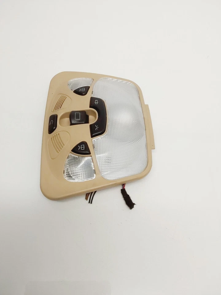 Luz domo interior Mercedes-Benz C240 2003 OEM 2038202401 Foto 2 de 4