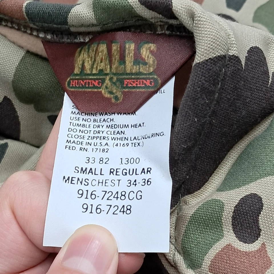 Vintage Walls Hunting & Fishing Mens Camouflage Reversible Vest Green Small - Image 3 of 4