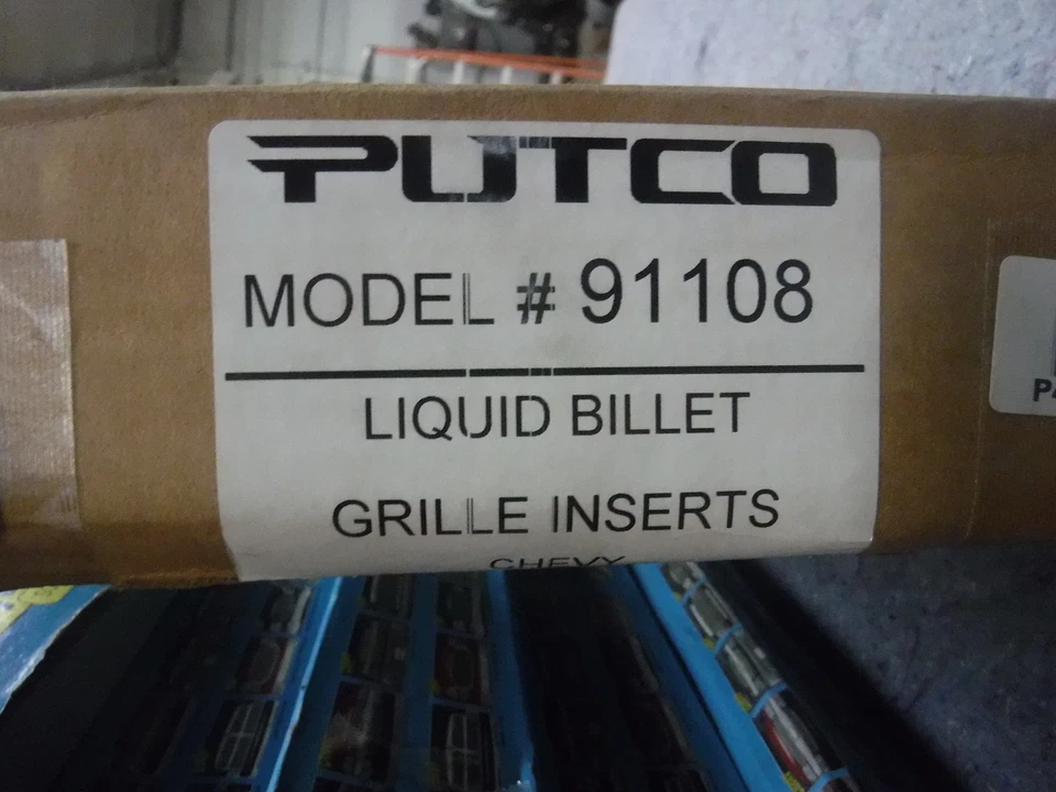 Putco 91108 Rejilla Superposición Estilo Líquido, Chevrolet Silverado/Suburban/Tahoe Foto 2 de 4