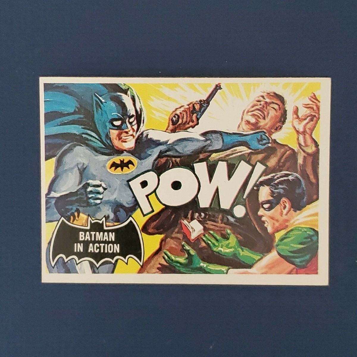 Batman A Visual History　バットマン　アートカード付 s-l400.jpg