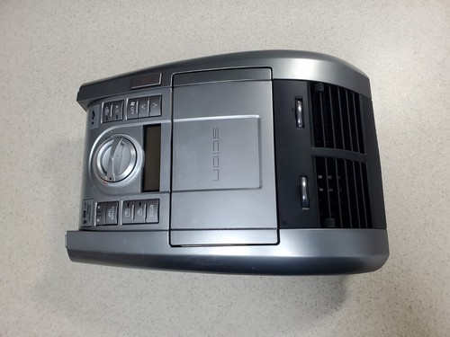 2005-2010 Scion TC AC Heater Climate Control W/ Bezel Air Vents Trim 55900-21070 - Picture 5 of 8