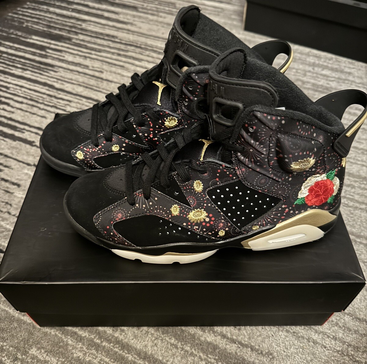 Jordan 6 Retro Chinese New Year 2018 Size 8.5 (New) AA2492 Jordan 6 Retro Chinese New Year 2018 Size 8.5 (New) AA2492