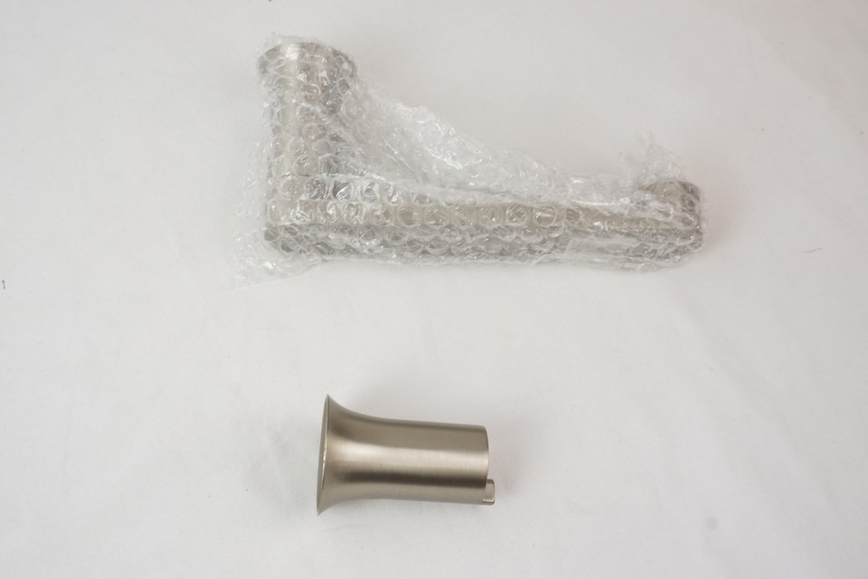 Moen Towel Bar, Pivoting Paper Holder, Hand Towel Bar, And Robe Hook