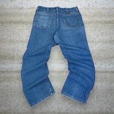 Vintage 90s Wrangler Jeans 32x28 Relaxed Fit Medium Wash Denim Made in USA