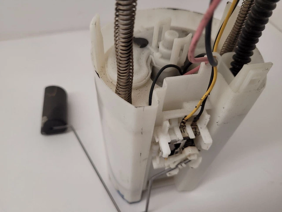 2009 - 2011 2013 - 2015 HONDA PILOT Fuel Pump Assembly 3.5L Foto 2 de 4