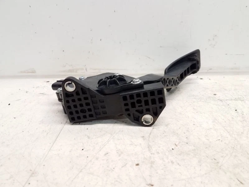 Subaru Impreza 2010 (2,5 L/AT) pedal acelerador - DBW/conducción por cable Foto 4 de 4