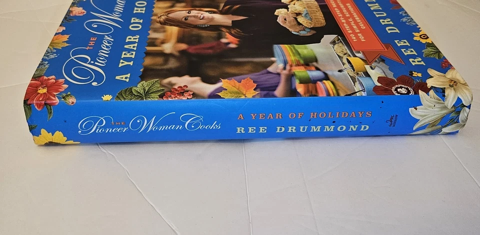 Lot 2 Pioneer Woman Cooks Cookbooks Ree Drummond Hardcover Dust Jacket Foto 4 de 4